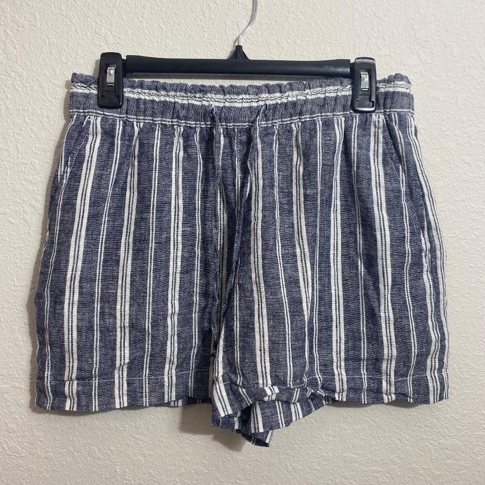 NWOT Women's S Blue/White Striped Linen Shorts by GAP